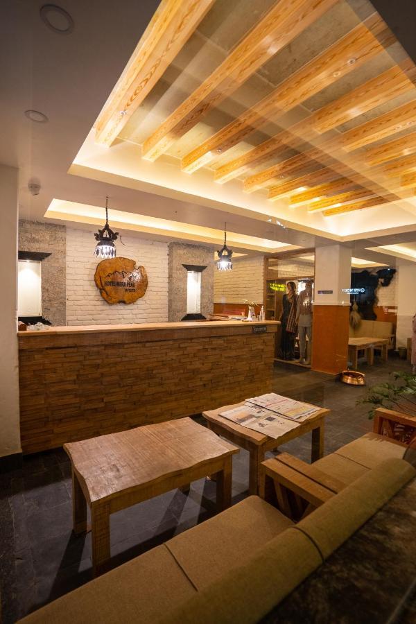 Hotel Mera Peak Private Limited ポカラ エクステリア 写真