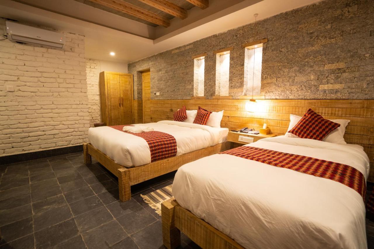 Hotel Mera Peak Private Limited ポカラ エクステリア 写真