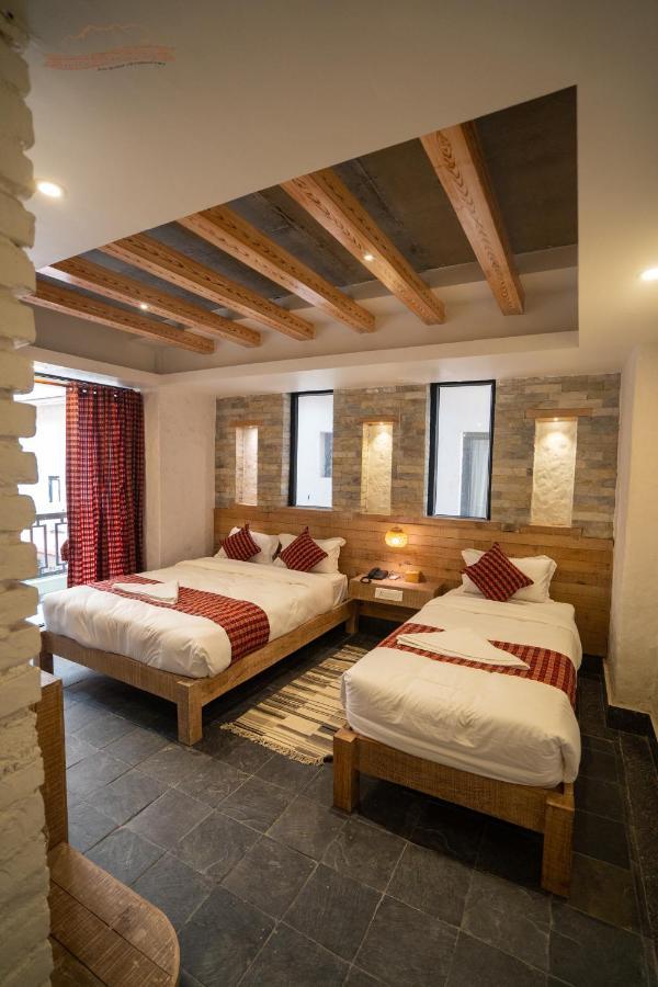Hotel Mera Peak Private Limited ポカラ エクステリア 写真