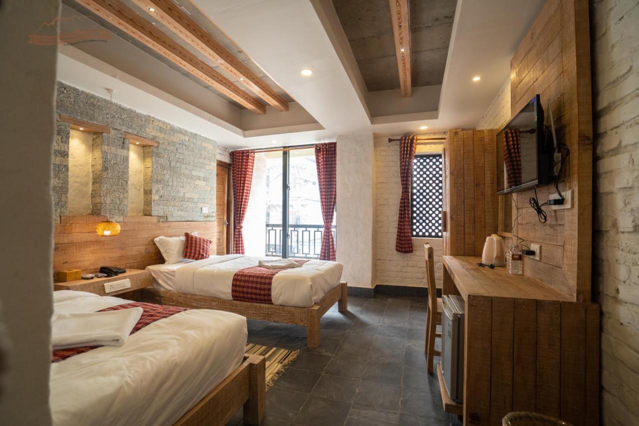 Hotel Mera Peak Private Limited ポカラ エクステリア 写真