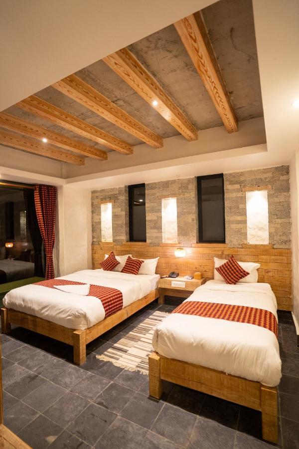 Hotel Mera Peak Private Limited ポカラ エクステリア 写真