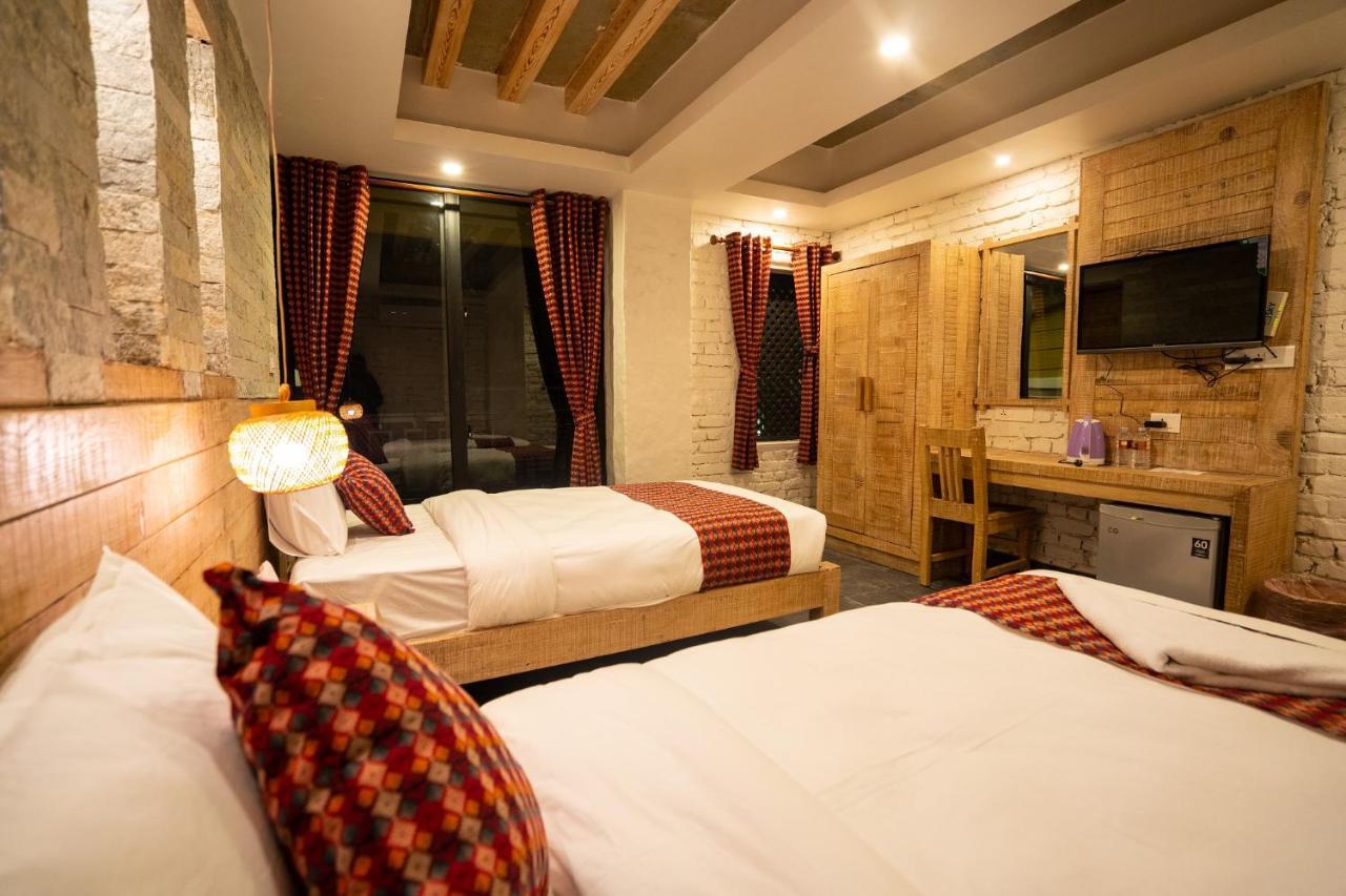 Hotel Mera Peak Private Limited ポカラ エクステリア 写真